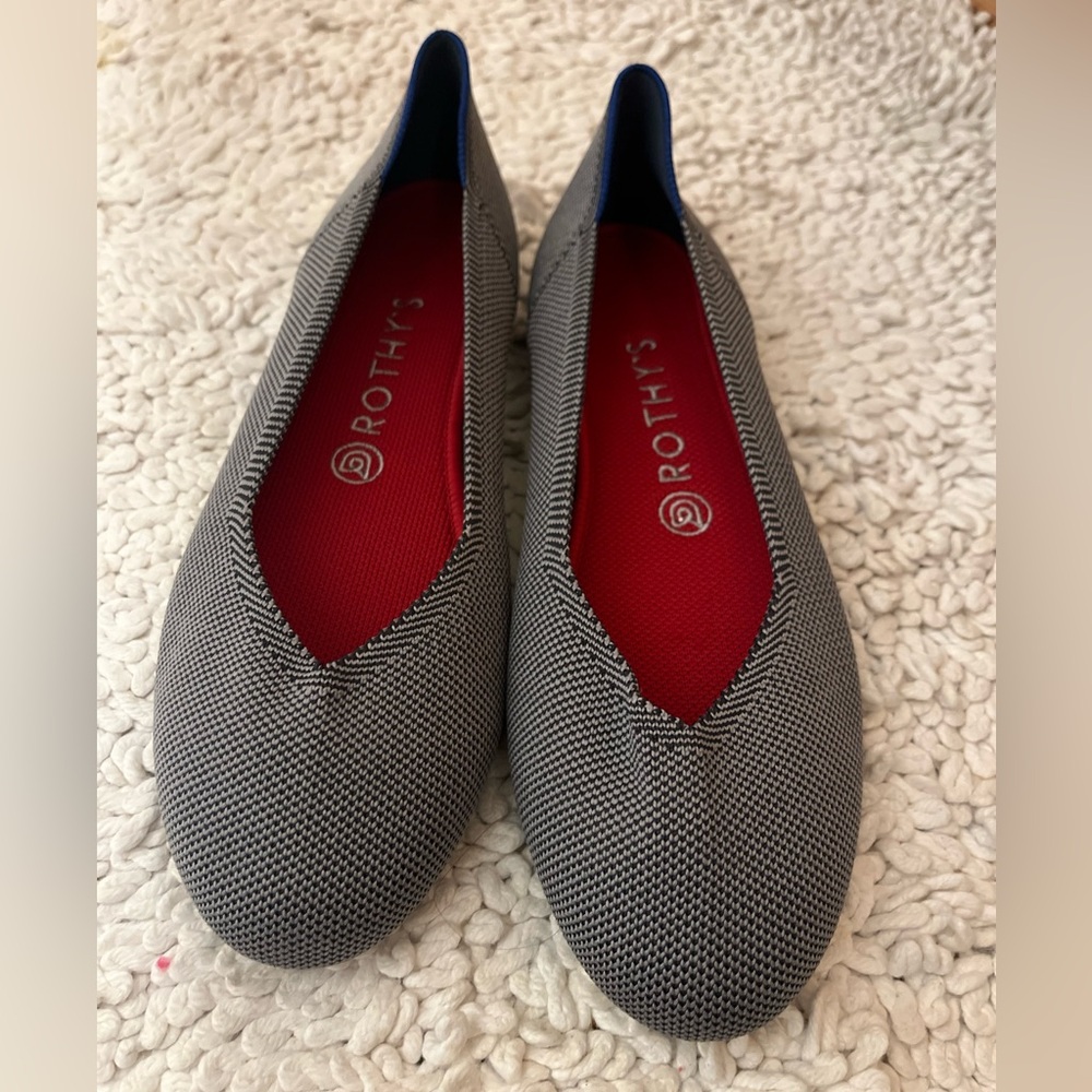 EUC Round Toe Women's Rothy’s 8.5
